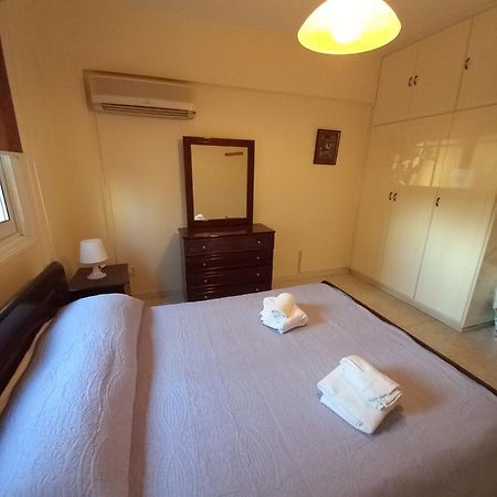 2 Bedroom Apartment Near Finikoudes Larnaca Exterior foto
