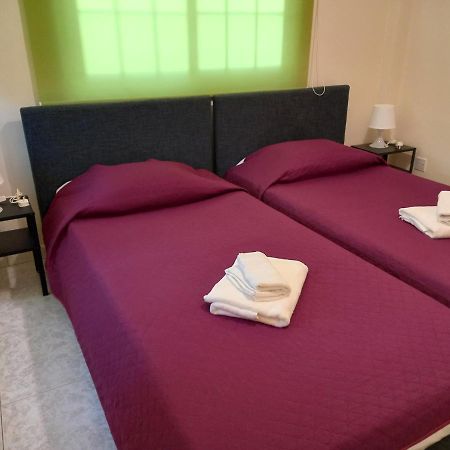 2 Bedroom Apartment Near Finikoudes Larnaca Exterior foto